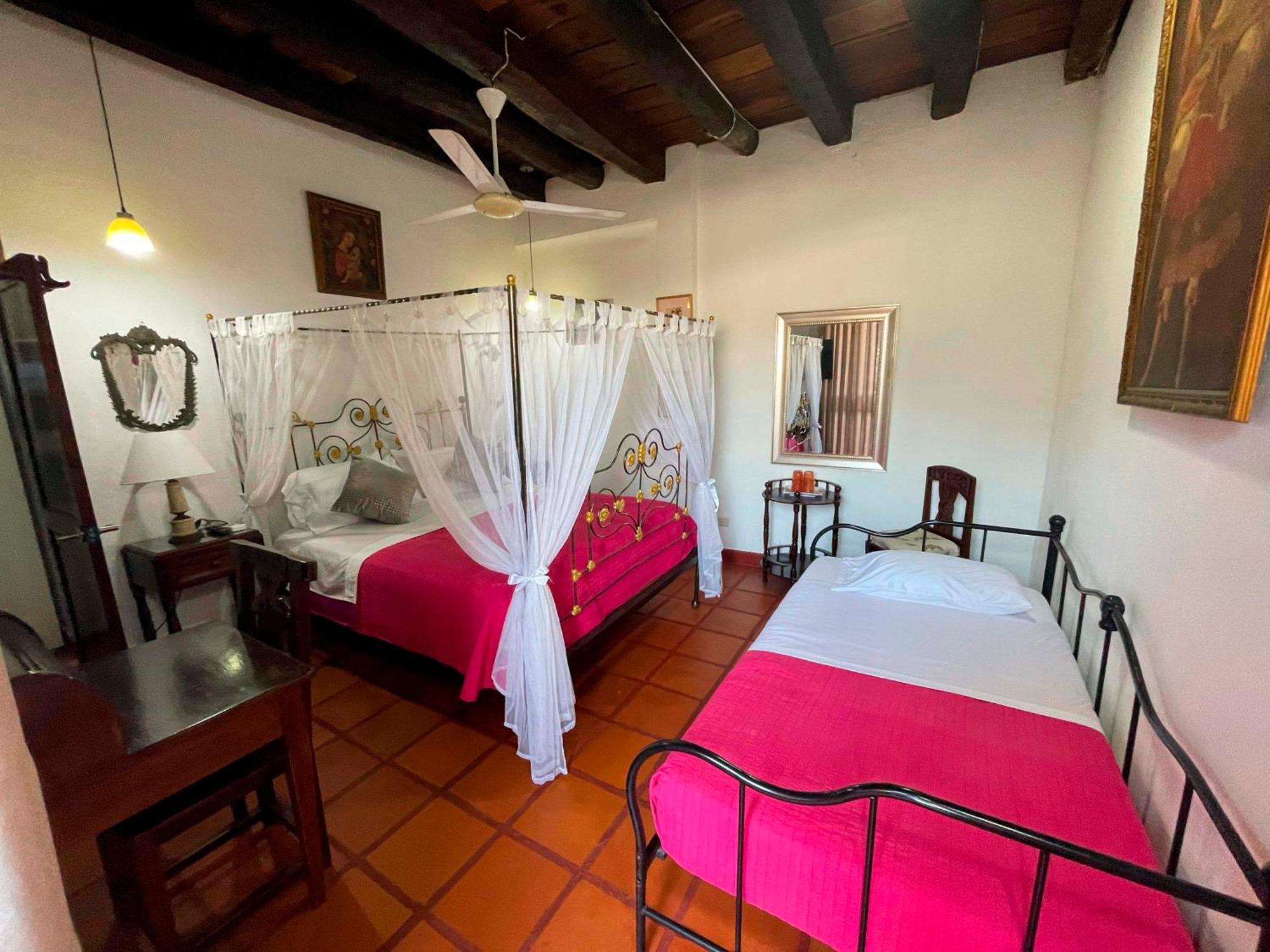 Casa Colonial Serrezuela Картахена Экстерьер фото